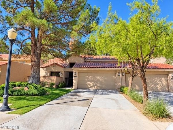7163 Mission Hills Drive , Las Vegas, NV 89113