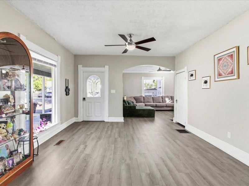 162 E Center Street, West Mansfield, OH 43358 Photo 9