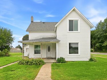 52 6TH Street, WOODBINE, IA 51579