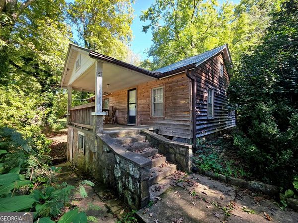 21 Youngblood Drive, Clayton, GA 30525