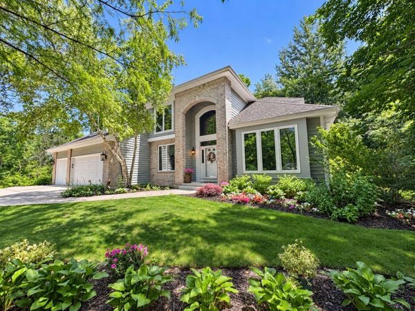 5321 Vicksburgs Dr, Mount Pleasant, WI 53403