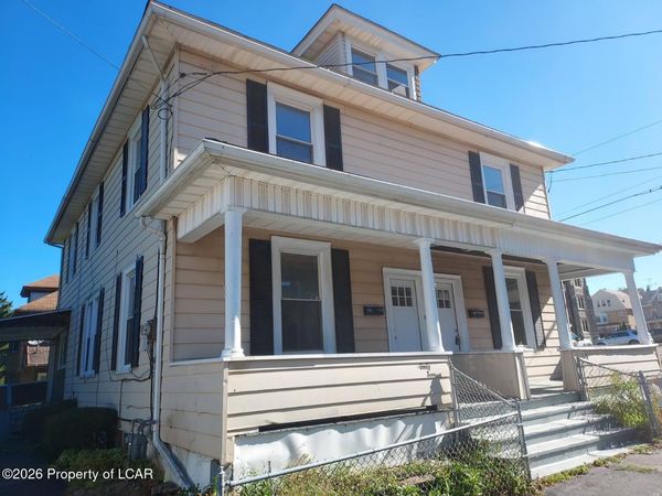 25-27 W Birch Street, Hazleton, PA 18201