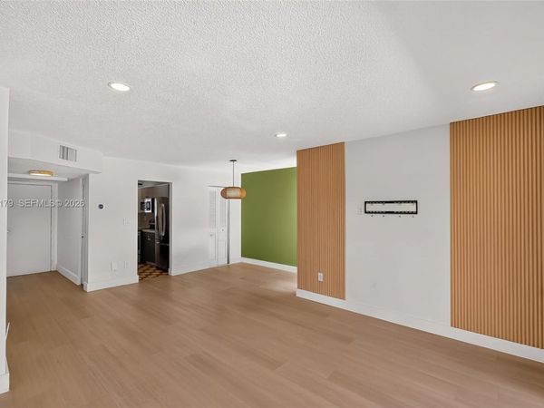 525 Coral Way , Unit 403, Coral Gables, FL 33134