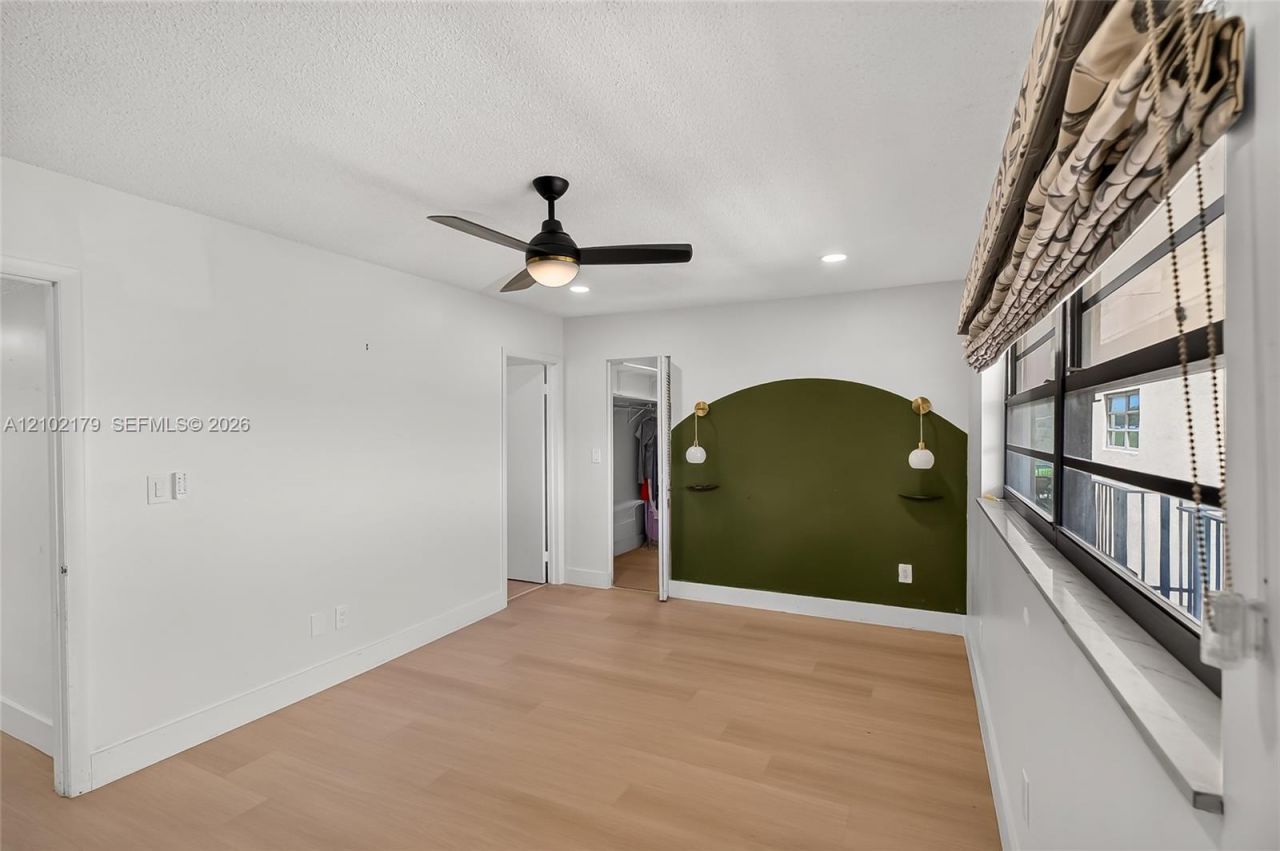 525 Coral Way , Unit 403, Coral Gables, FL 33134 Photo