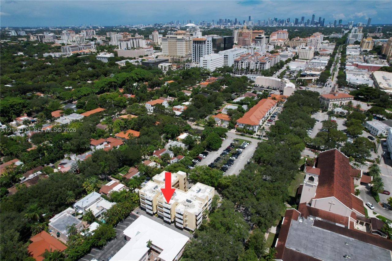 525 Coral Way , Unit 403, Coral Gables, FL 33134 Photo
