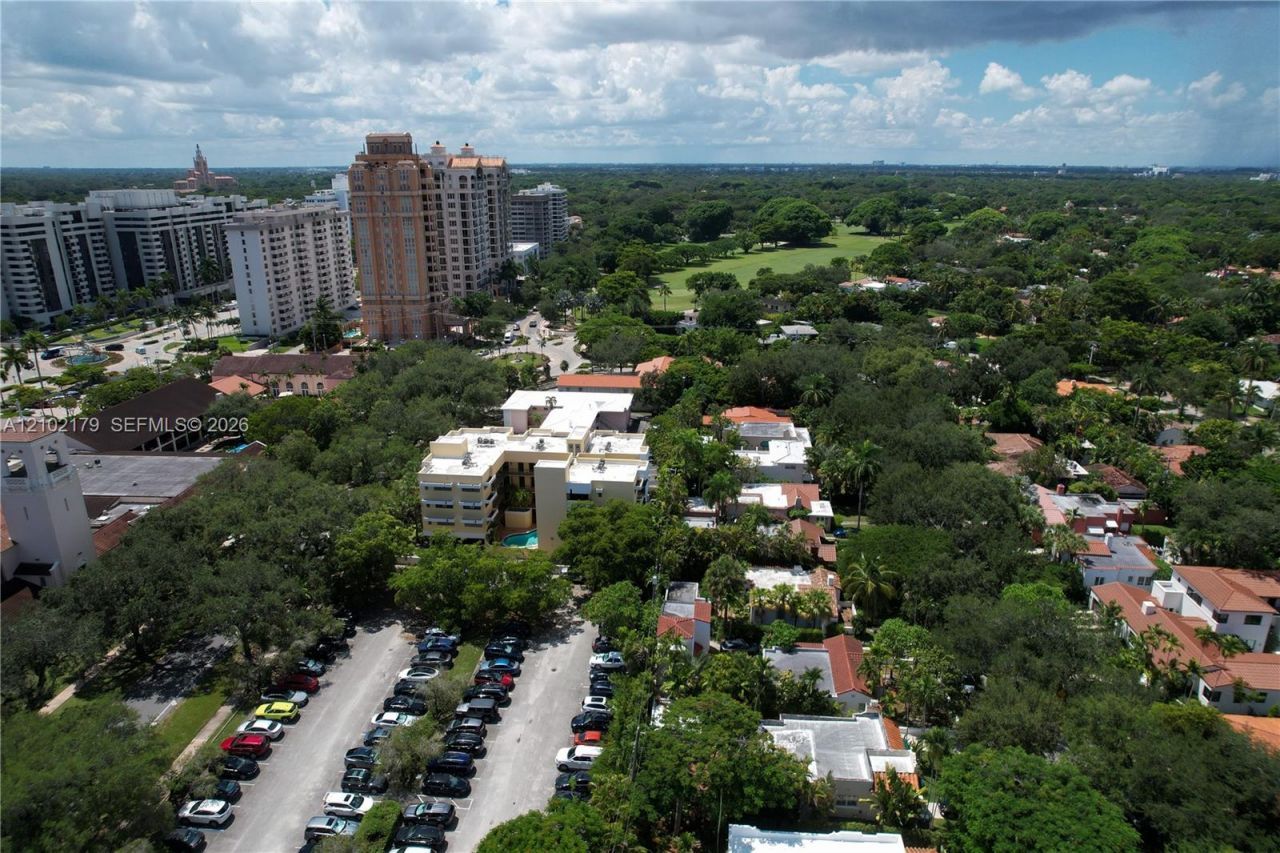 525 Coral Way , Unit 403, Coral Gables, FL 33134 Photo