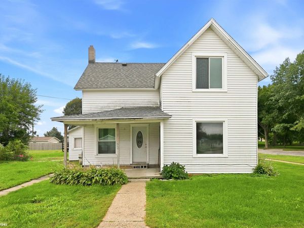 52 6th Street, Woodbine, IA 51579
