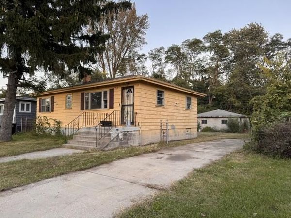 571 Dallas Street , Gary, IN 46406