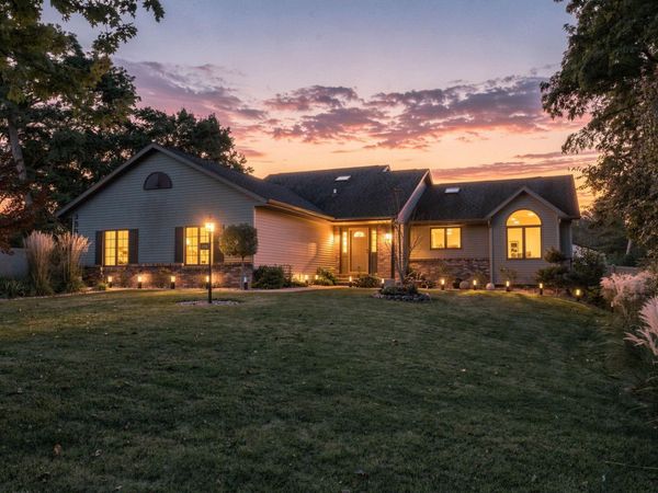 1395 Claudia Avenue, La Crescent, MN 55947