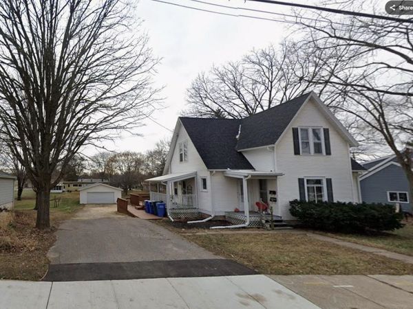 714 8th Street, Baraboo, WI 53913