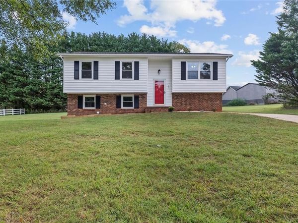 120 Robert Drive , State Road, NC 28676