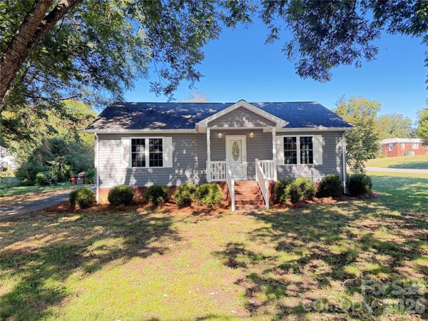 52 Roberta Road , Concord, NC 28027