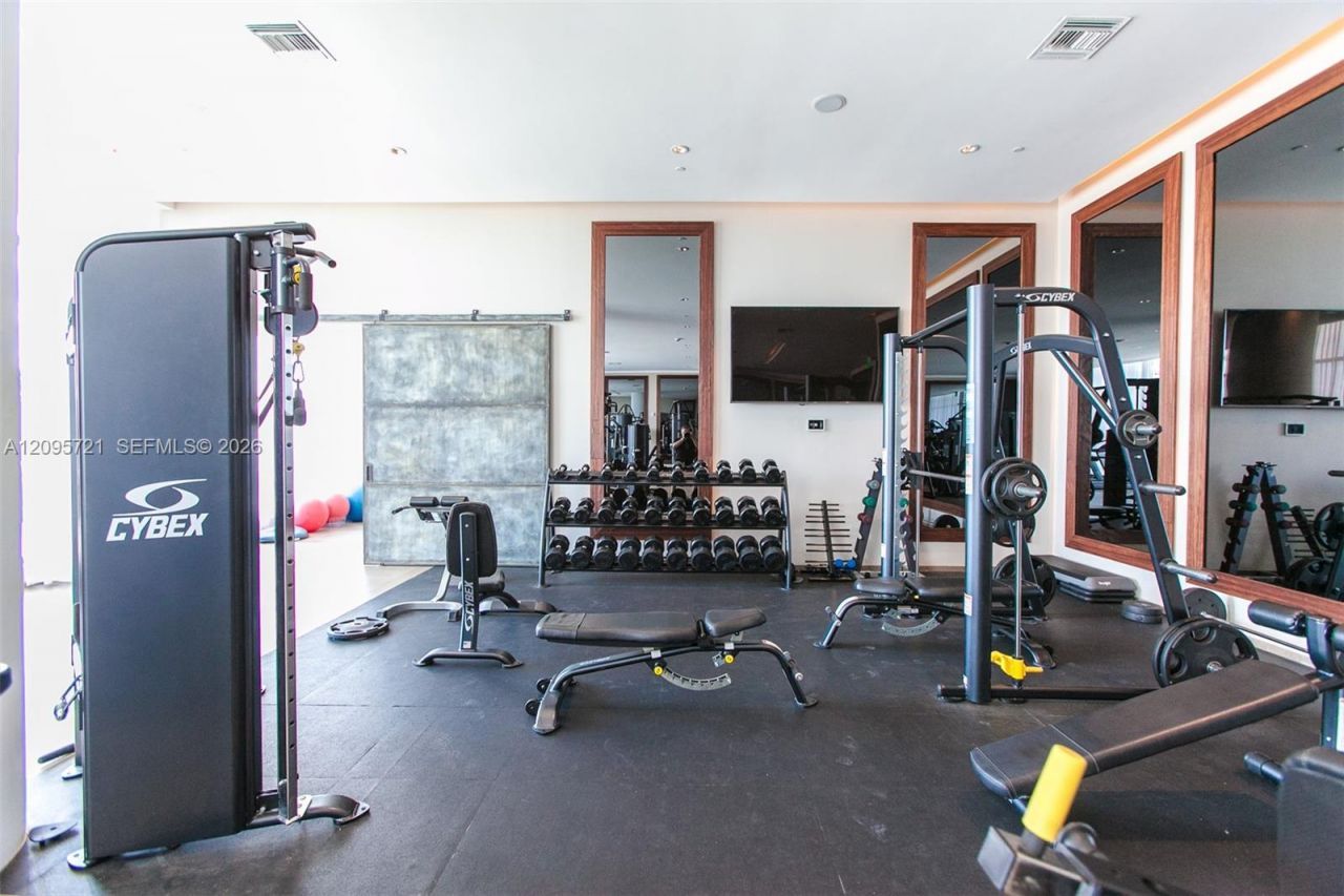 3300 NE 188th St , Unit 210, Aventura, FL 33180 Photo