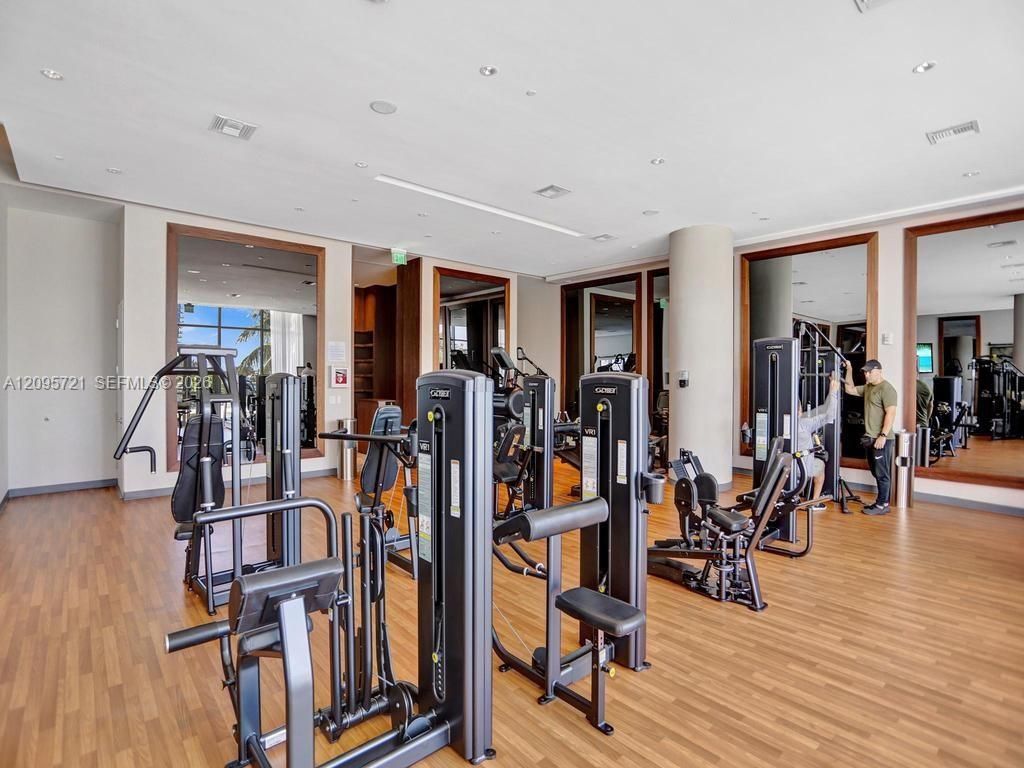 3300 NE 188th St , Unit 210, Aventura, FL 33180 Photo