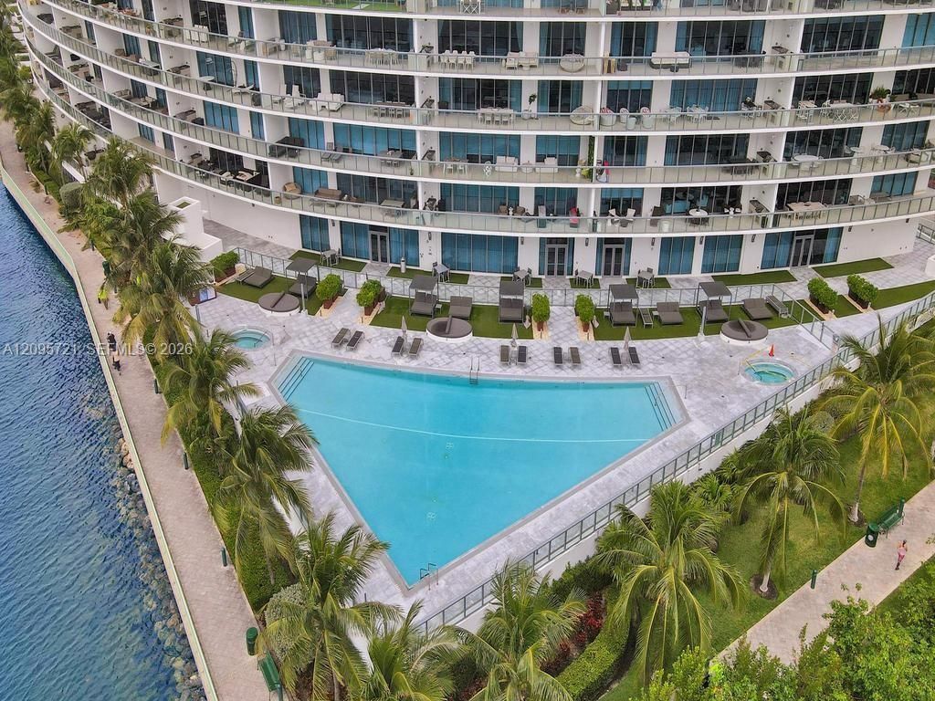 3300 NE 188th St , Unit 210, Aventura, FL 33180 Photo