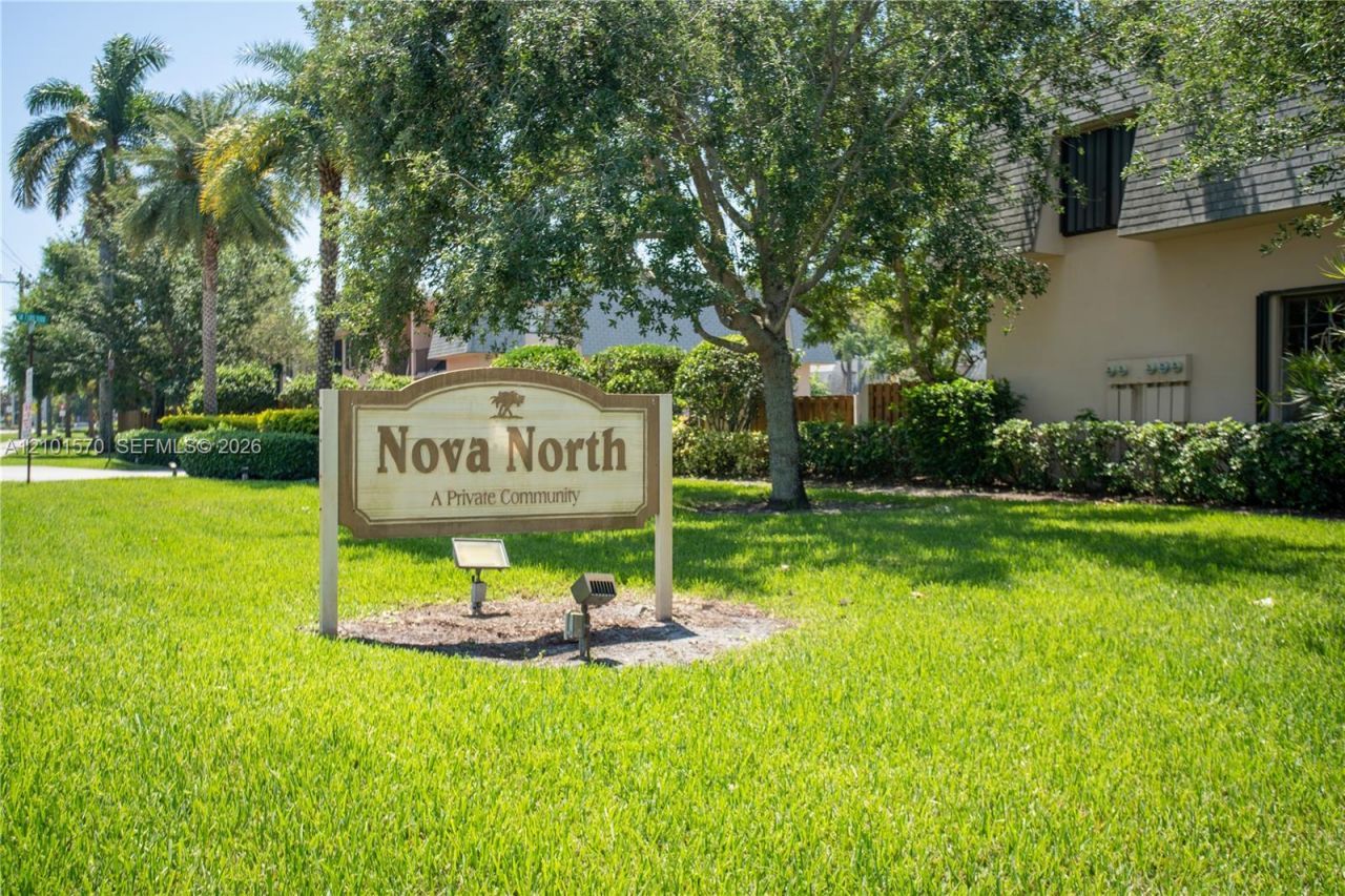 2615 SW 74th Ter , Davie, FL 33314 Photo