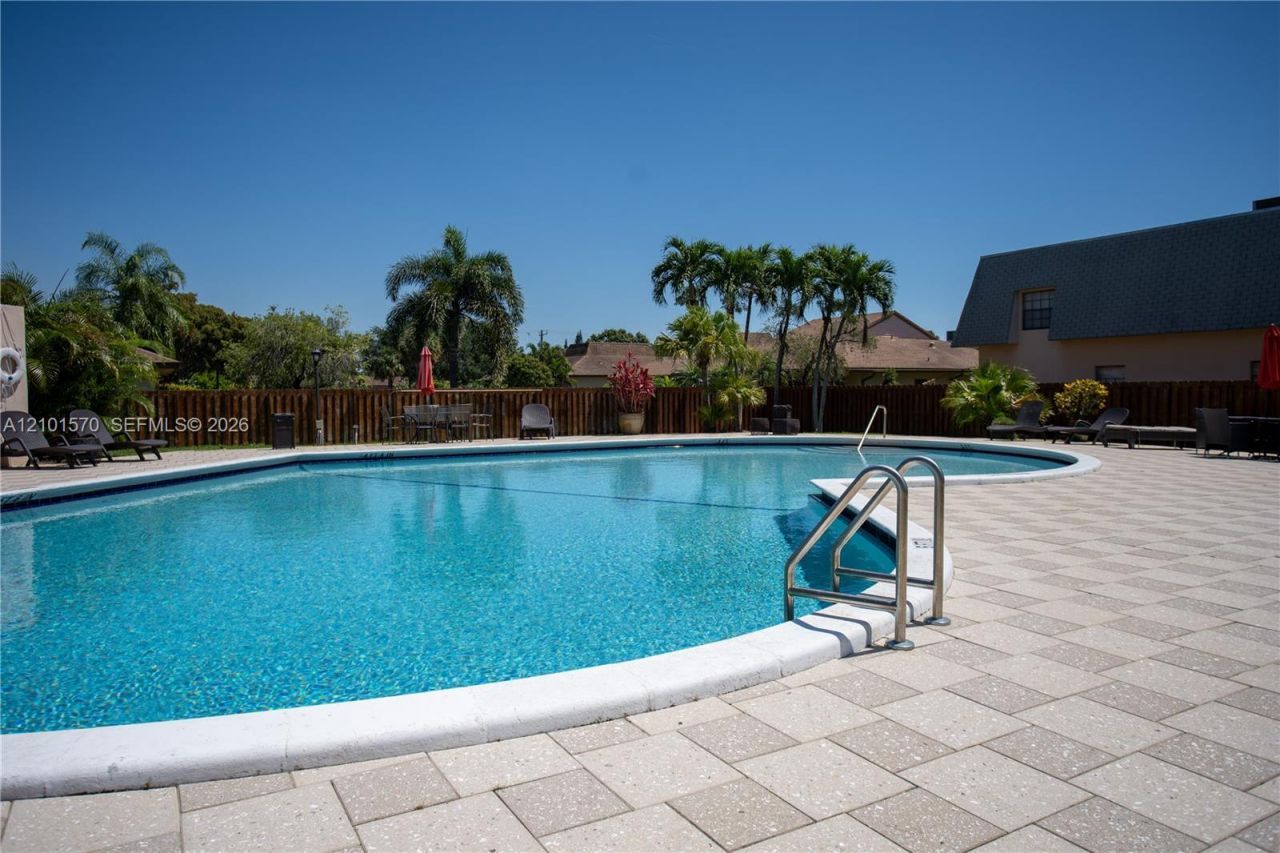 2615 SW 74th Ter , Davie, FL 33314 Photo