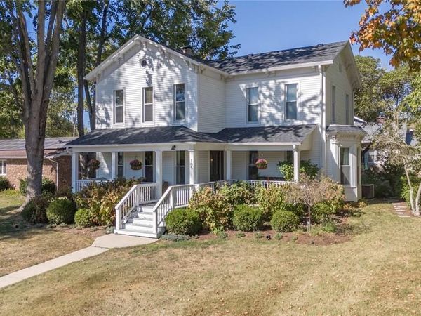 105 W Madison Street , Vandalia, IL 62471