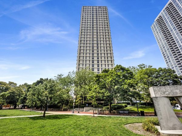 1960 N Lincoln Park West Avenue, Unit 408, Chicago, IL 60614