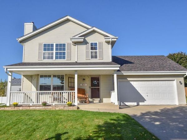 1511 Redtail DRIVE, Hartford, WI 53027