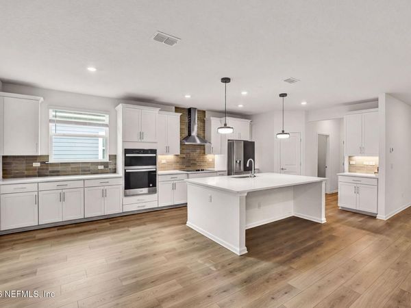 3642 AMERICANA Drive, Green Cove Springs, FL 32043