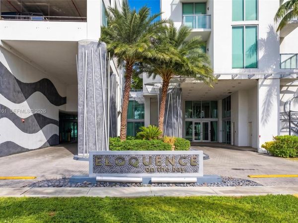 7928 East Dr , Unit 702, North Bay Village, FL 33141