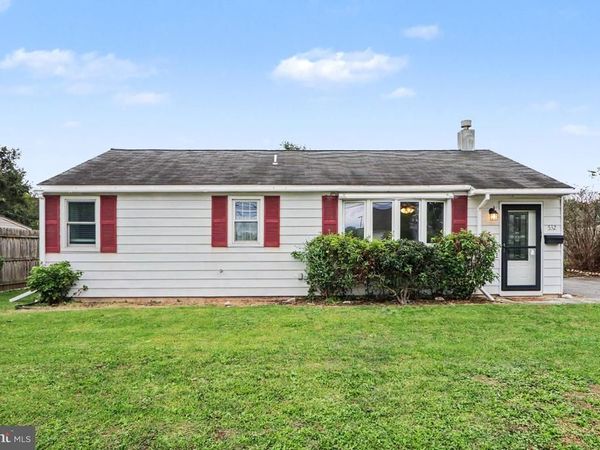 532 N ENOLA DRIVE, ENOLA, PA 17025