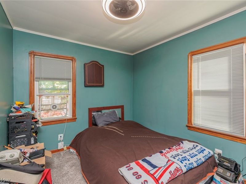 2415 E Ridgewood Drive, Seven Hills, OH 44131 Photo 15