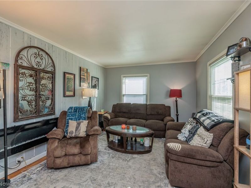 2415 E Ridgewood Drive, Seven Hills, OH 44131 Photo 17