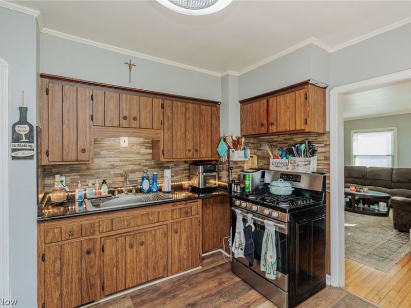 2415 E Ridgewood Drive, Seven Hills, OH 44131 Photo 23
