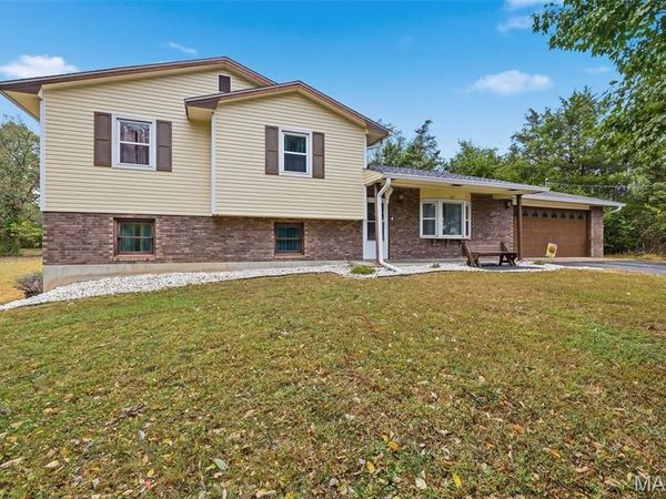 405 Chadrick Drive , Desloge, MO 63601