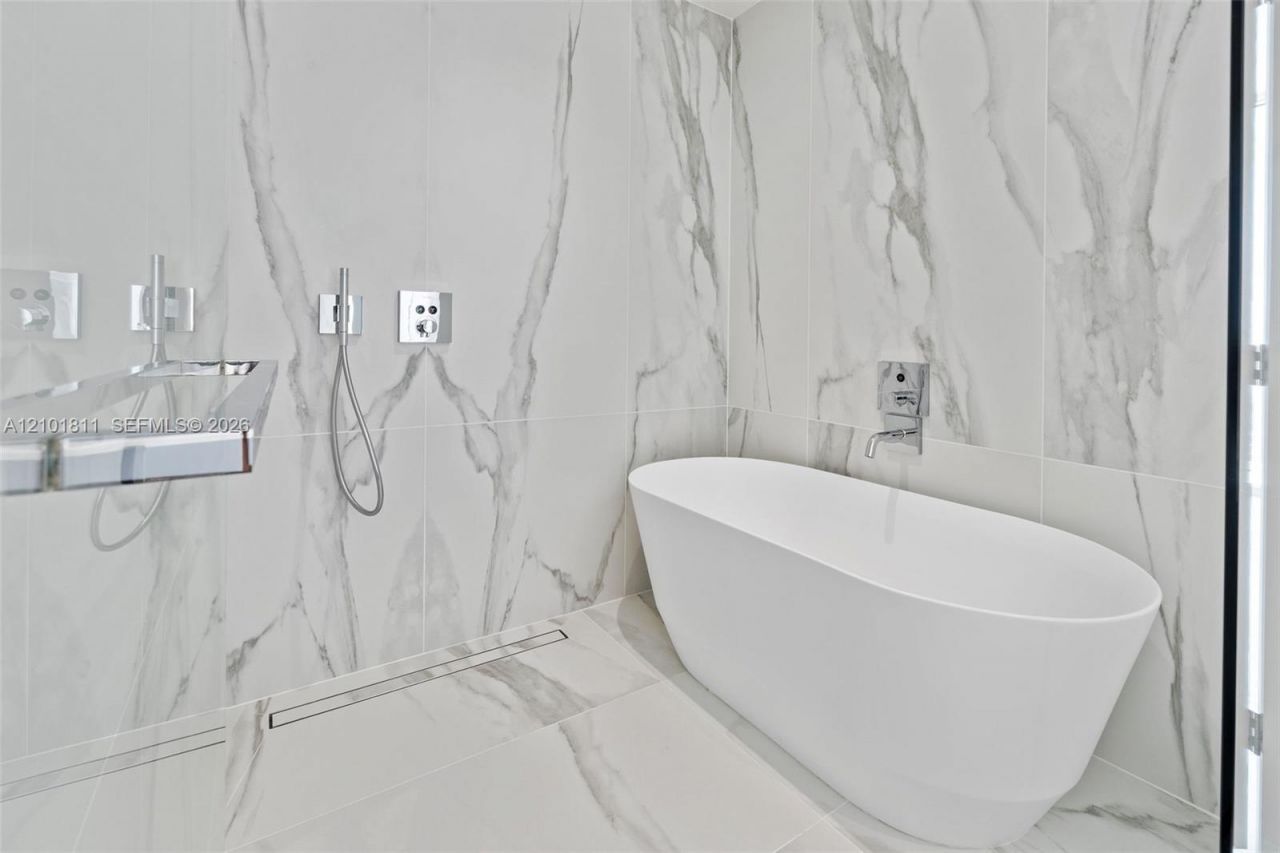 1400 Biscayne Blvd , Unit 3601, Miami, FL 33132 Photo