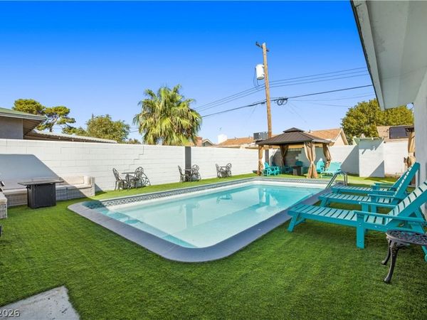 2013 Howard Avenue, Las Vegas, NV 89104