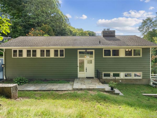 94 Todd Lane, Briarcliff Manor, NY 10510
