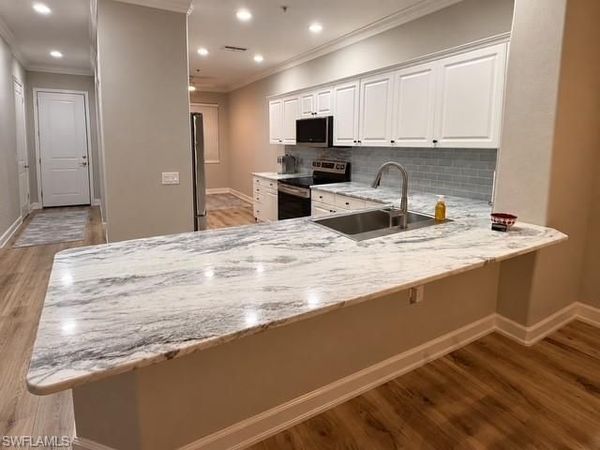 4864 Hampshire CT , Unit 104, NAPLES, FL 34112