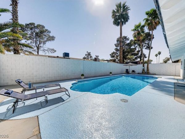 6191 Bullion Boulevard , Las Vegas, NV 89103