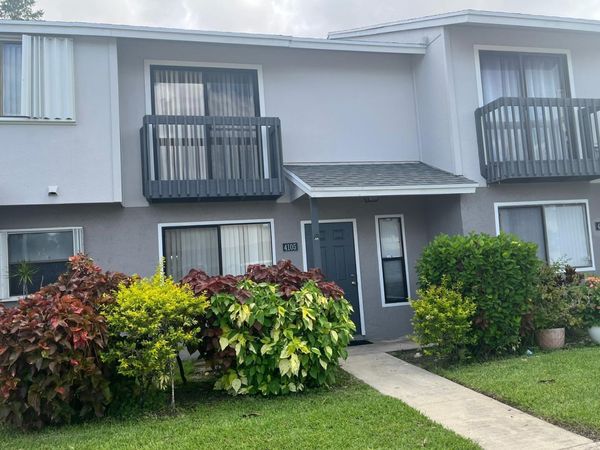 4105 INLET Circle, Greenacres, FL 33463