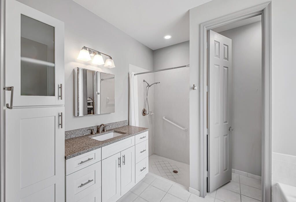 8067 Bellafiore Way, Boynton Beach, FL 33472 Photo