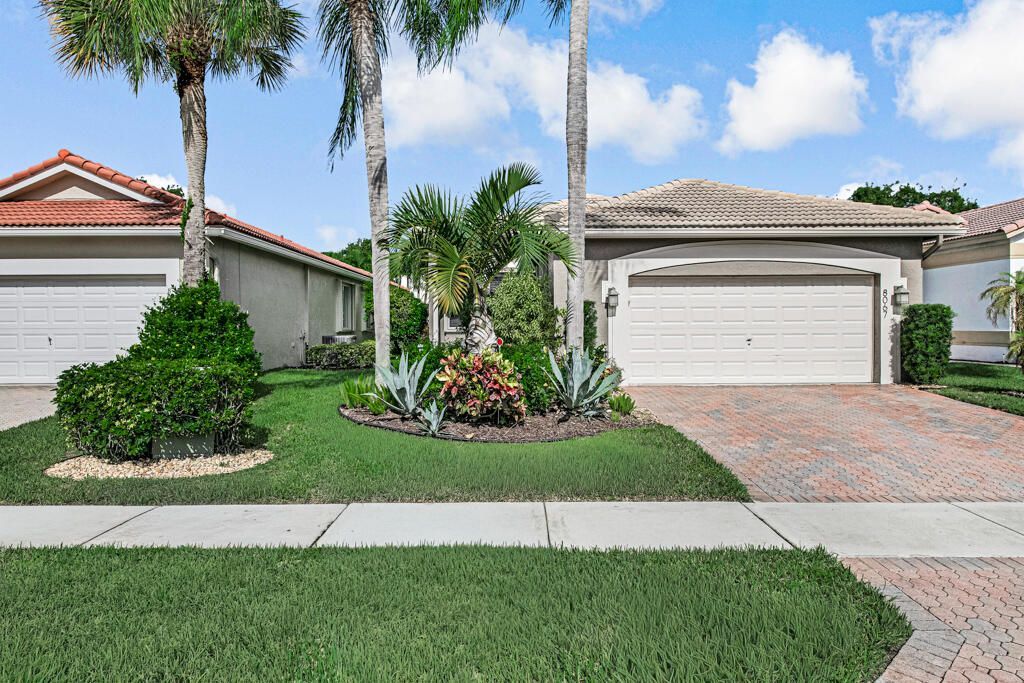 8067 Bellafiore Way, Boynton Beach, FL 33472 Photo