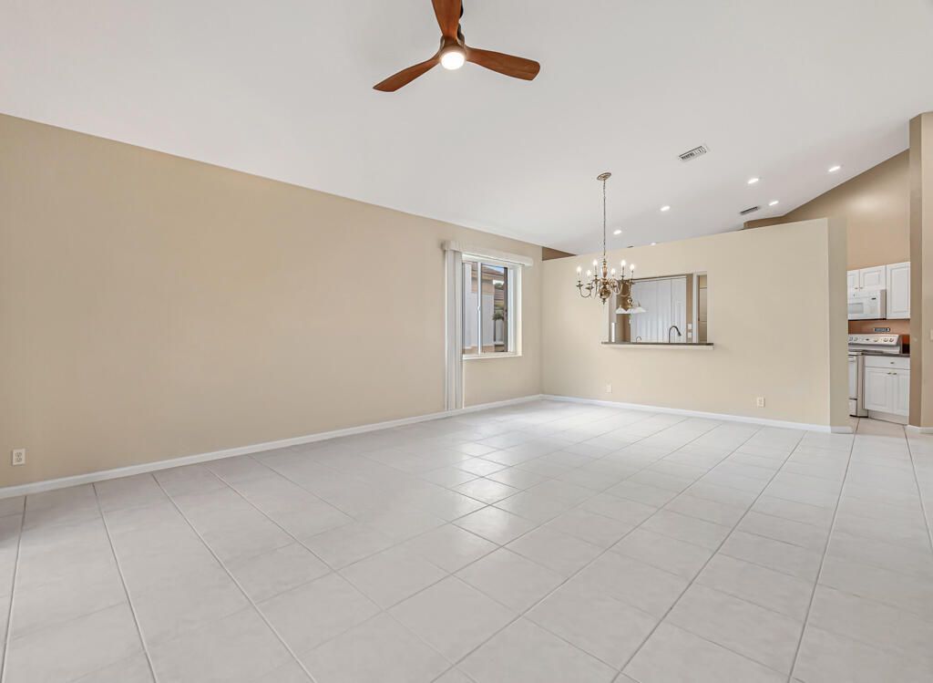 8067 Bellafiore Way, Boynton Beach, FL 33472 Photo
