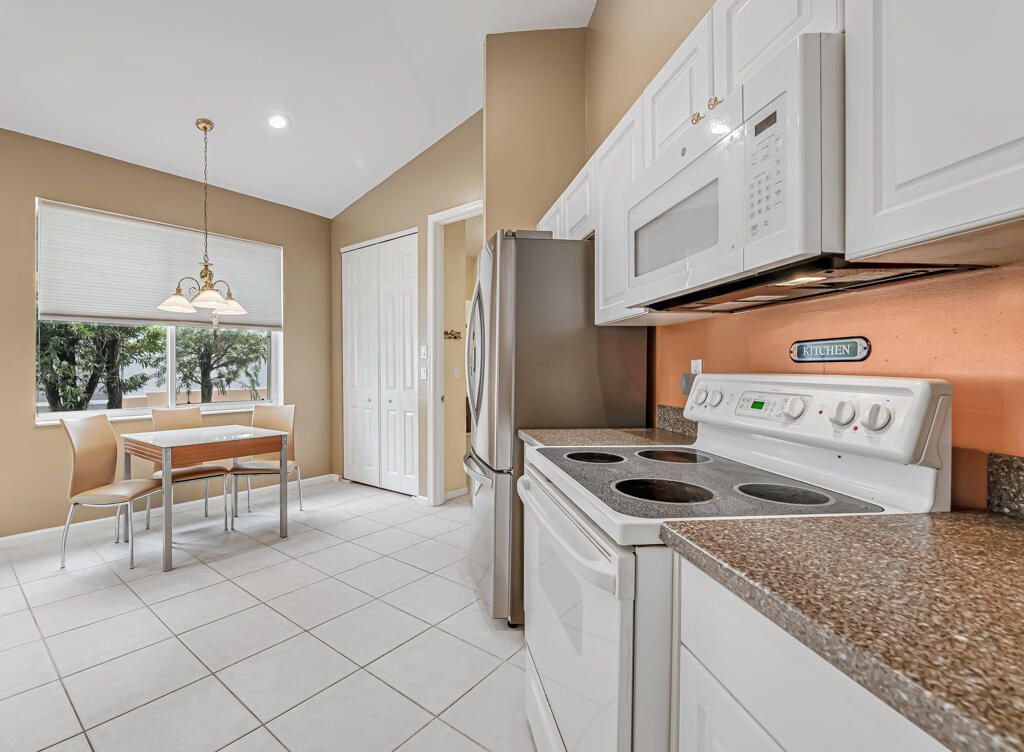 8067 Bellafiore Way, Boynton Beach, FL 33472 Photo