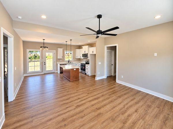 1849 Francis Ferry Rd , McMinnville, TN 37110