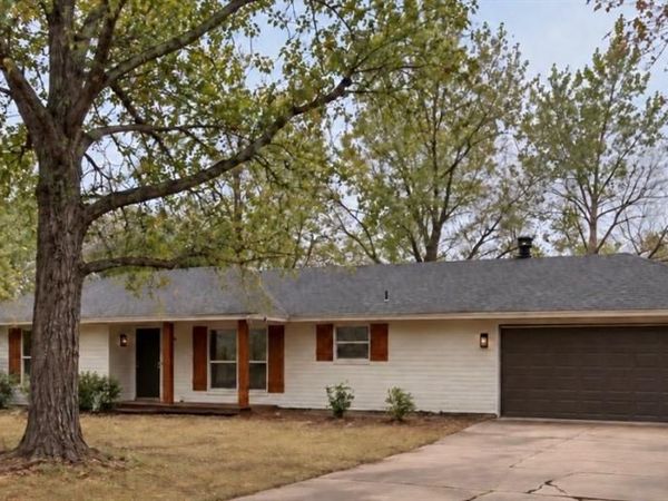 1904 Van Buren Ave NE, Piedmont, OK 73078