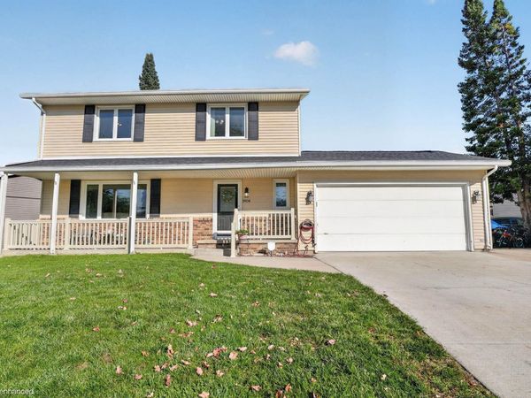 3904 Convair Lane, Cedar Falls, IA 50613