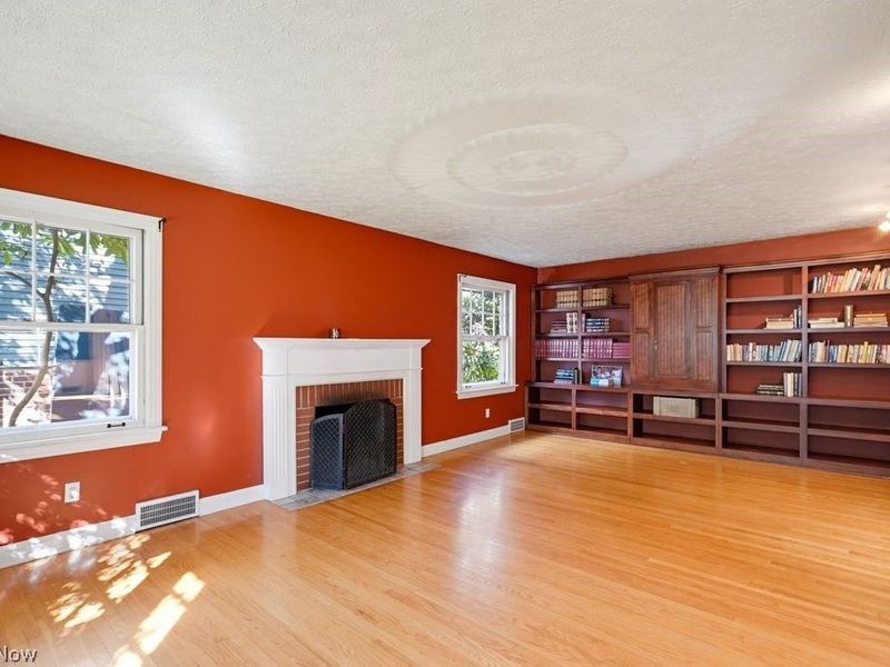 137 33rd Street NW, Canton, OH 44709 Photo 4