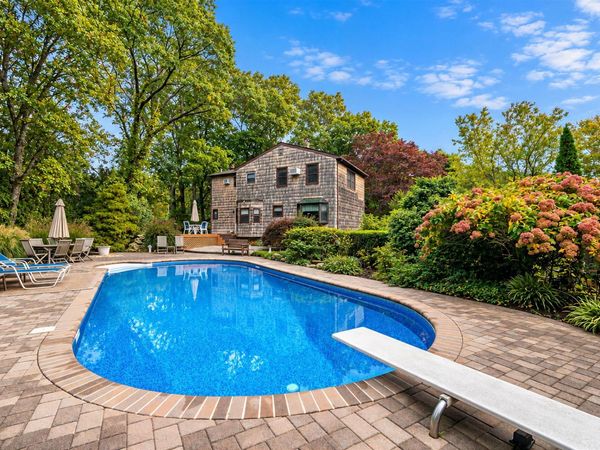 17 Gull Dip Road, Ridge, NY 11961
