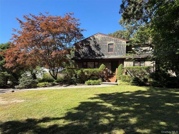 17 Gull Dip Road , Ridge, NY 11961