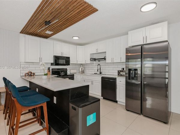 709 SW 14th Ct , Unit 1-2, Fort Lauderdale, FL 33315