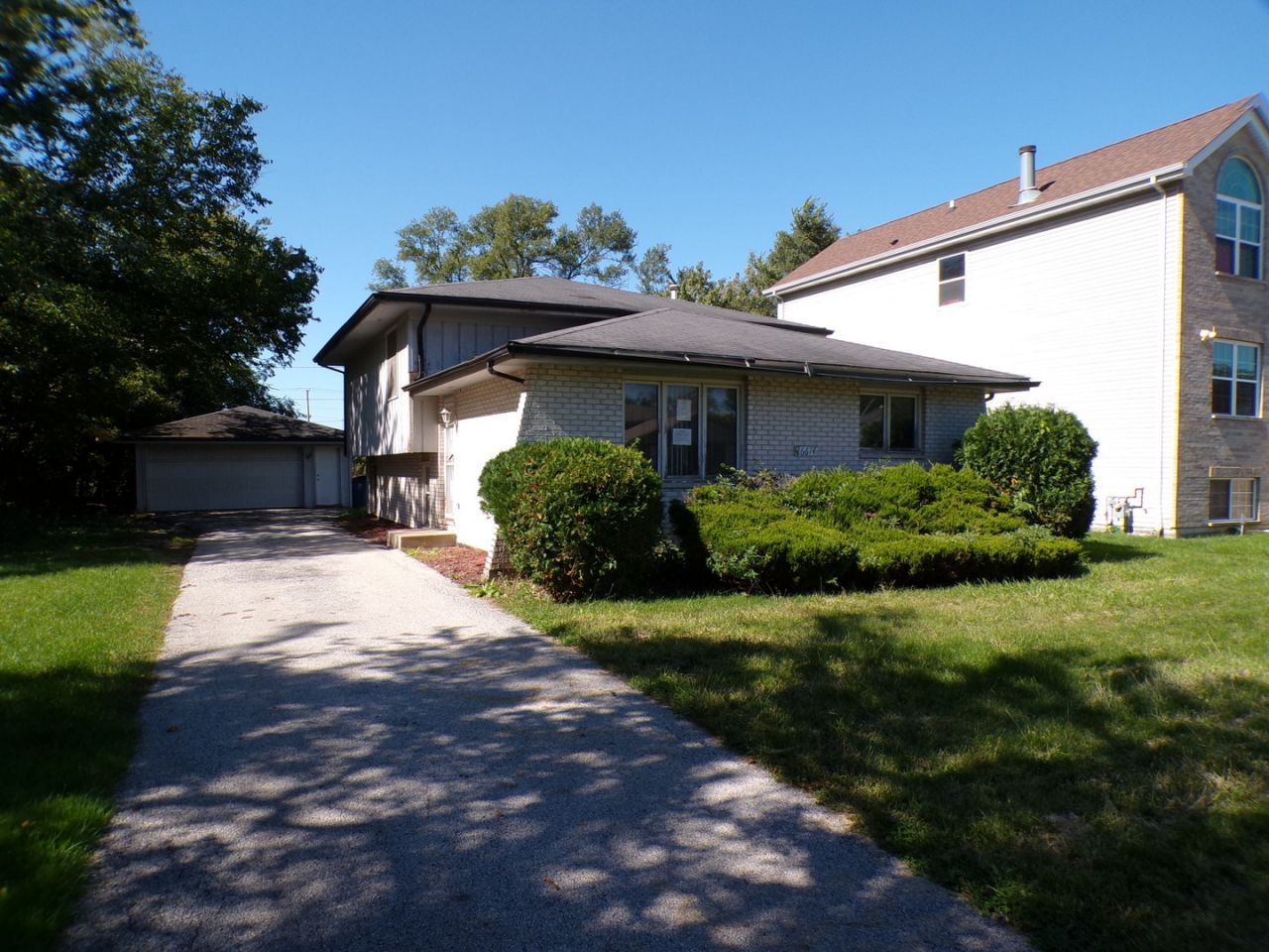 16614 Finch Avenue, Harvey, IL 60426 Main Photo