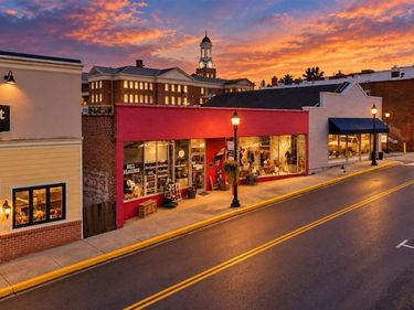 206 N Bridge Street, Bedford, VA 24523